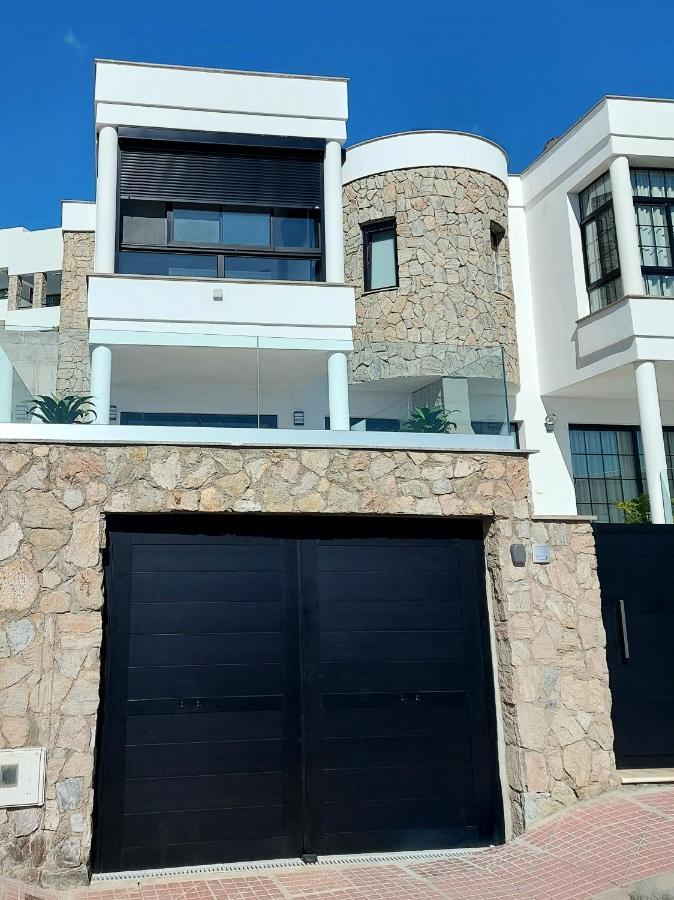 Villa Playa Amadores - Luxury Villa With Heated Pool Puerto Rico  Luaran gambar